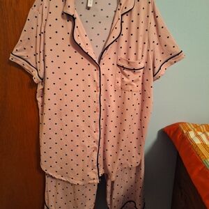 Joy Spun Polka Dot Pink Pajama Set- Capris Black Dots And Piping Size M